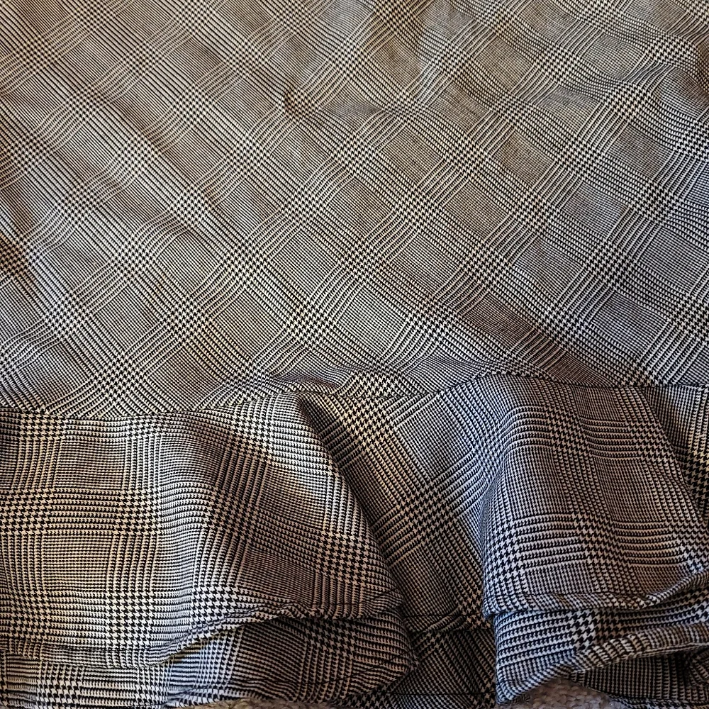 Chaps 100% Wool Skirt Size 16 Black and White Lined Pleated Ruffle Side Zip - Picture 3 of 7